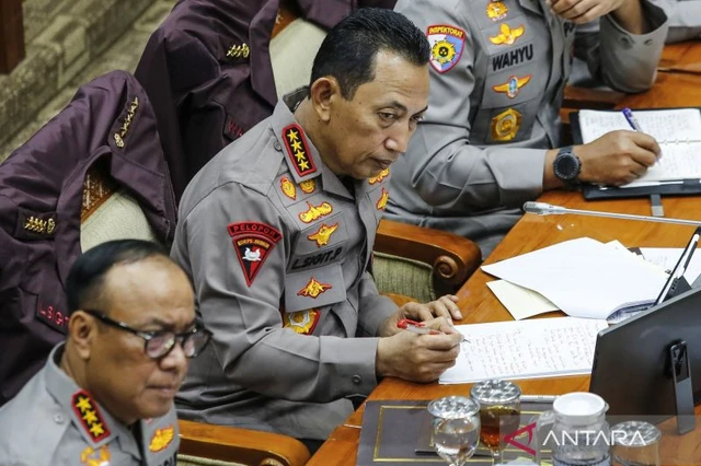 Indonesia Time : Komisi III Sepakat Polri Tetap di Bawah Presiden, Revisi UU Polri Segera Dibahas